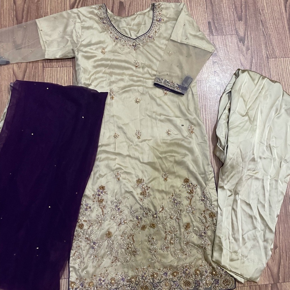 - Pakistani Party/Wedding Dress 3 pc shalwar kameez